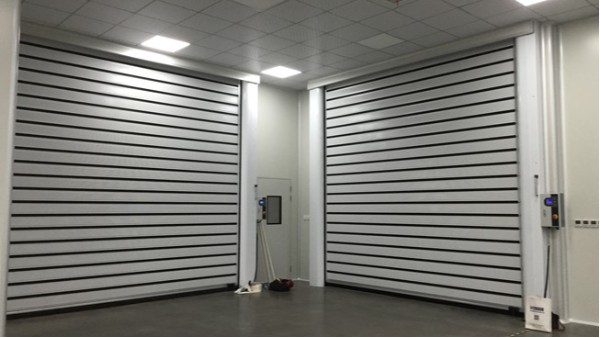 冷庫緩衝區快（kuài）速卷簾門