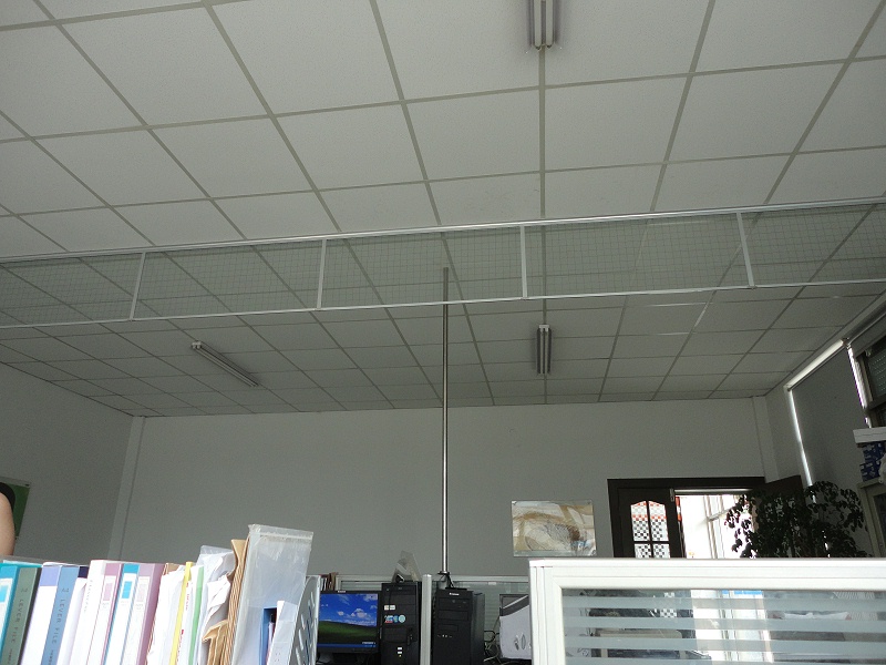 夾絲（sī）玻璃垂壁擋煙