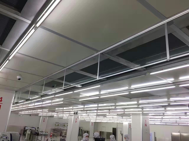 固定剛性（xìng）擋（dǎng）煙垂壁（透明玻璃）