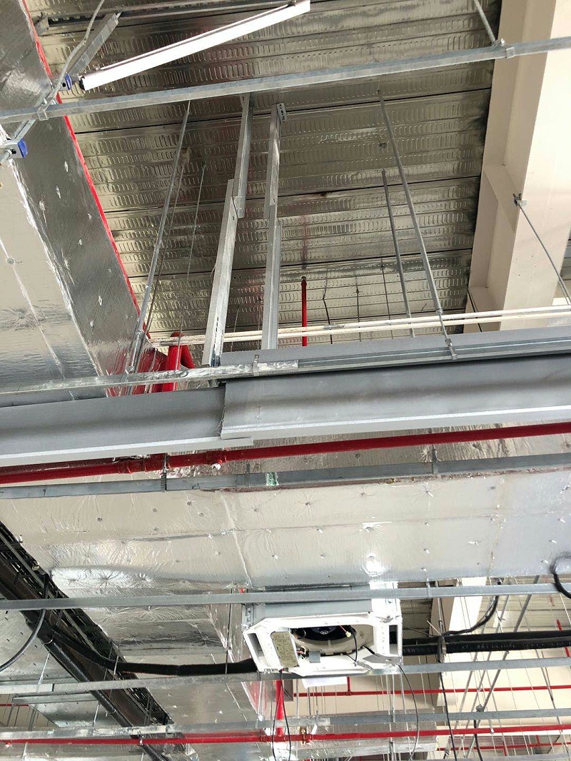 特斯拉活動（dòng）式柔性擋煙垂壁（超高吊頂（dǐng））