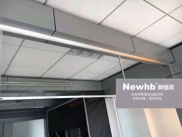 防（fáng）火透明玻璃擋煙垂壁