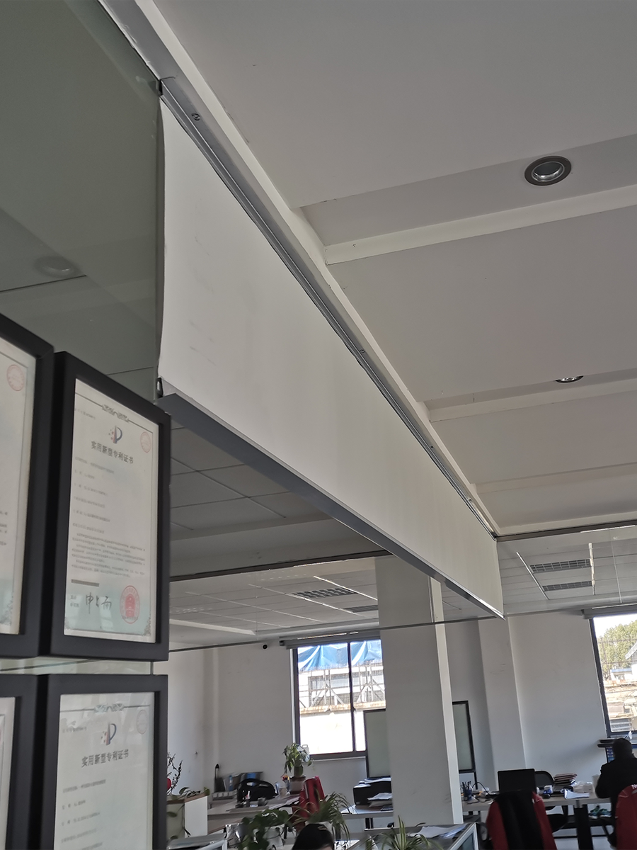 固定式擋煙垂（chuí）壁