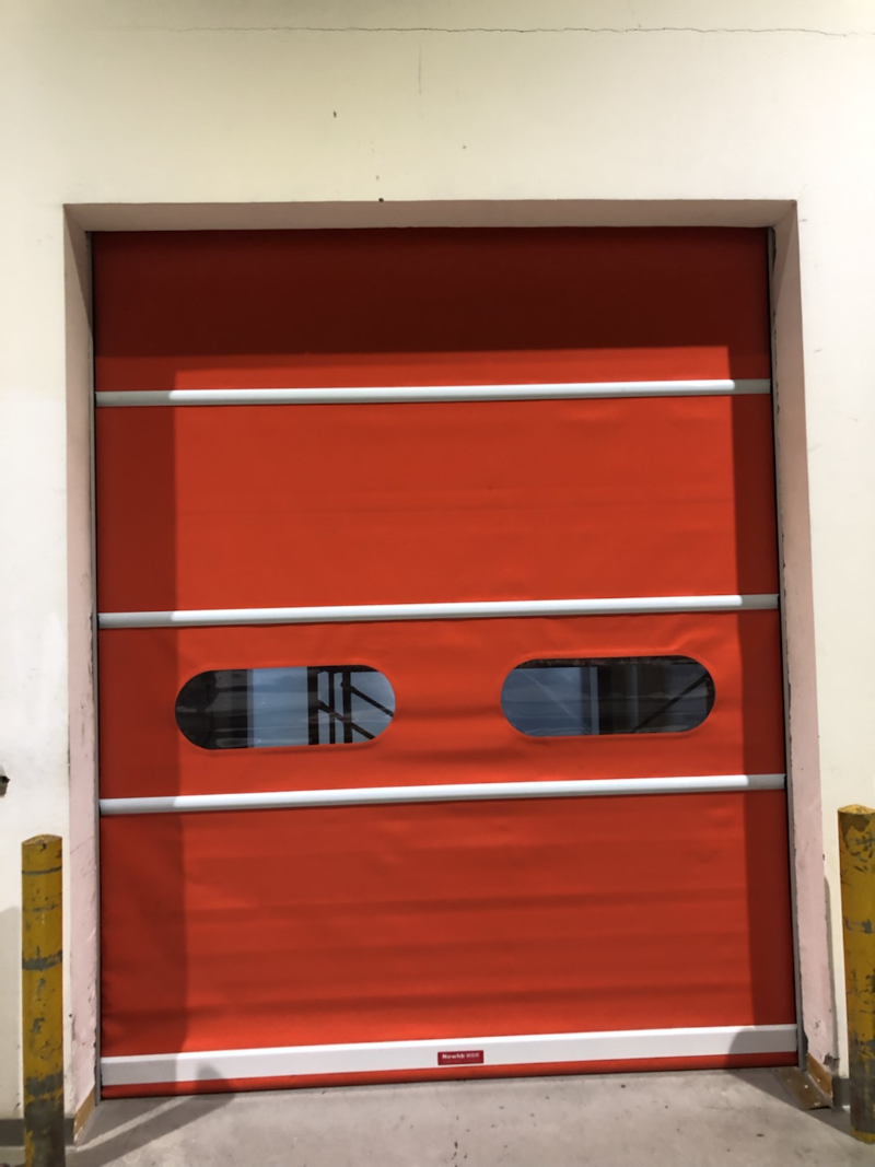 精（jīng）加工車間快速（sù）卷簾門