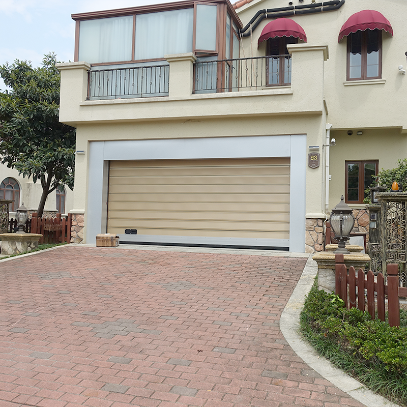 別墅區車（chē）庫（kù）門