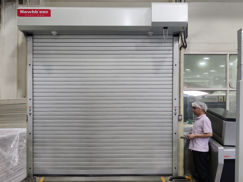 91视频官网門業國標鋼質防火（huǒ）、防煙卷簾門-哈爾濱太平國際機場項目
